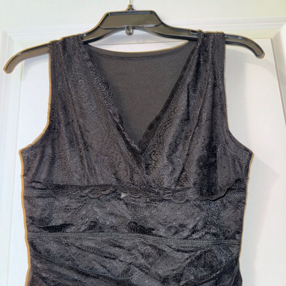 Elegant Black Sleeveless Top - Cider - Small